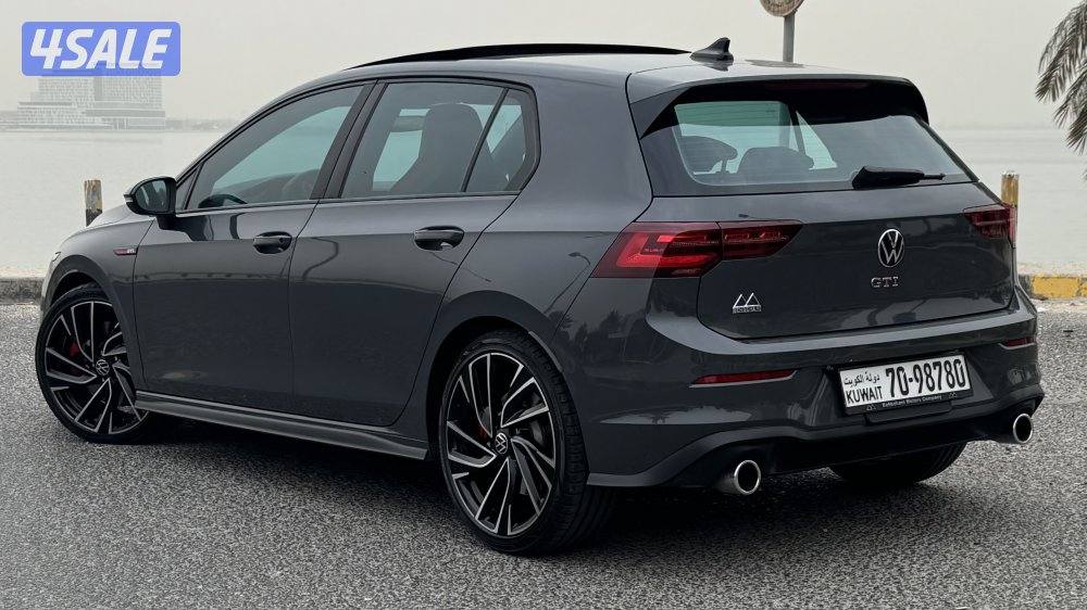 تحت الكفالة8