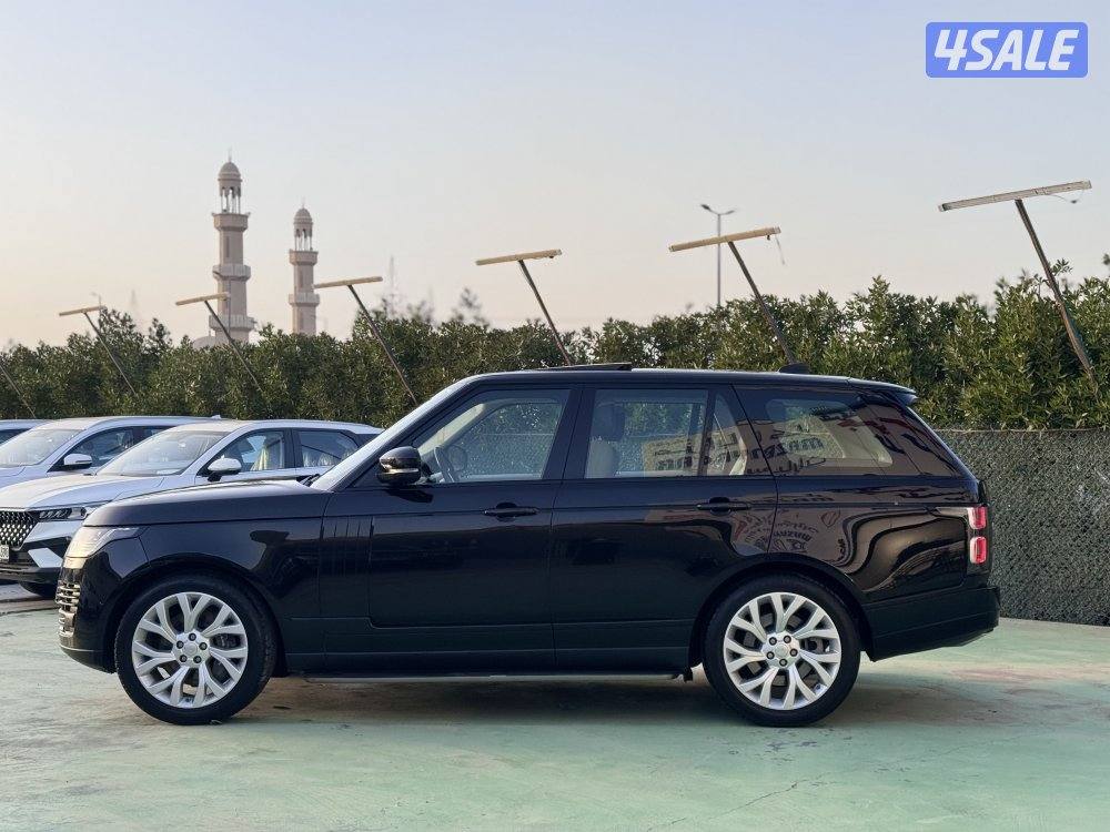 للبيع رنج روفر 2018 كاش او اقساط3