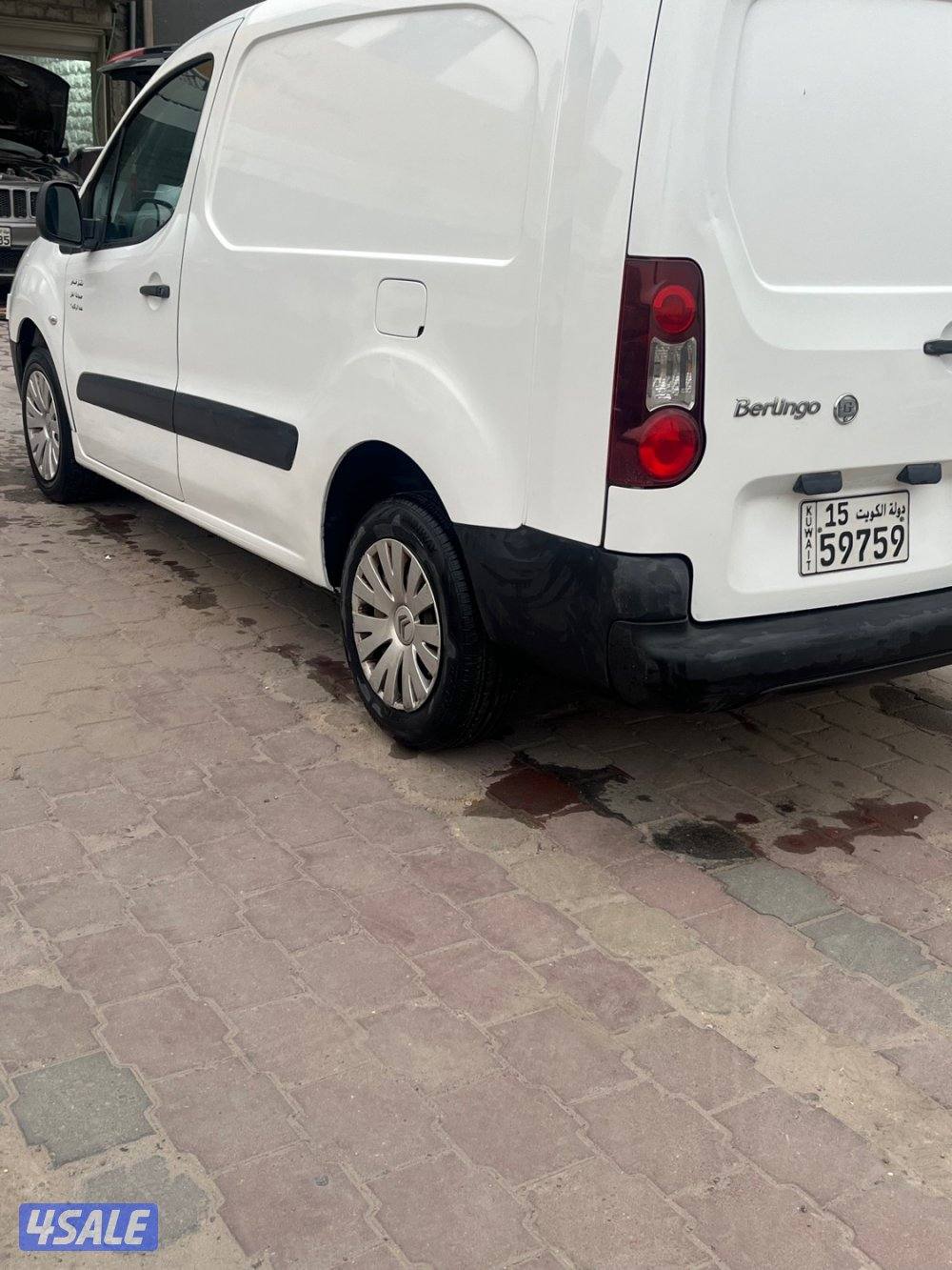 للبيع ٢٠١٥ شرط الفحص ماشي ١٤٠2