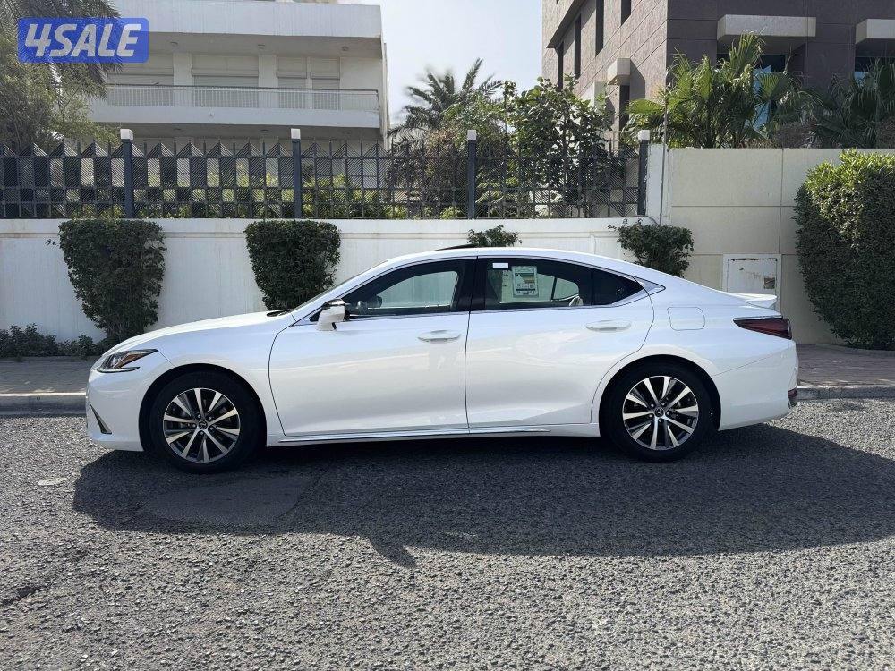 لكزس ES250 موديل 2021 عداد 102 صبغ وكالة الساير صدفي6