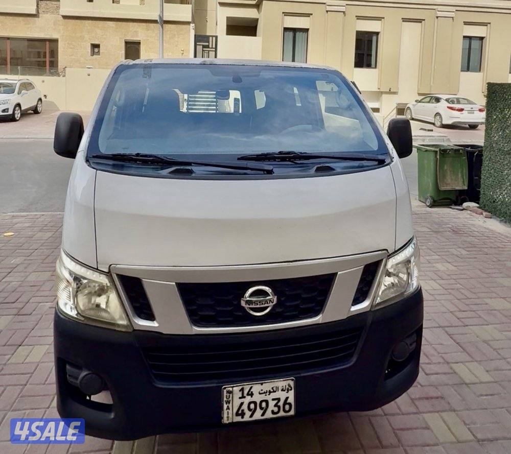 باص نيسان موديل20160