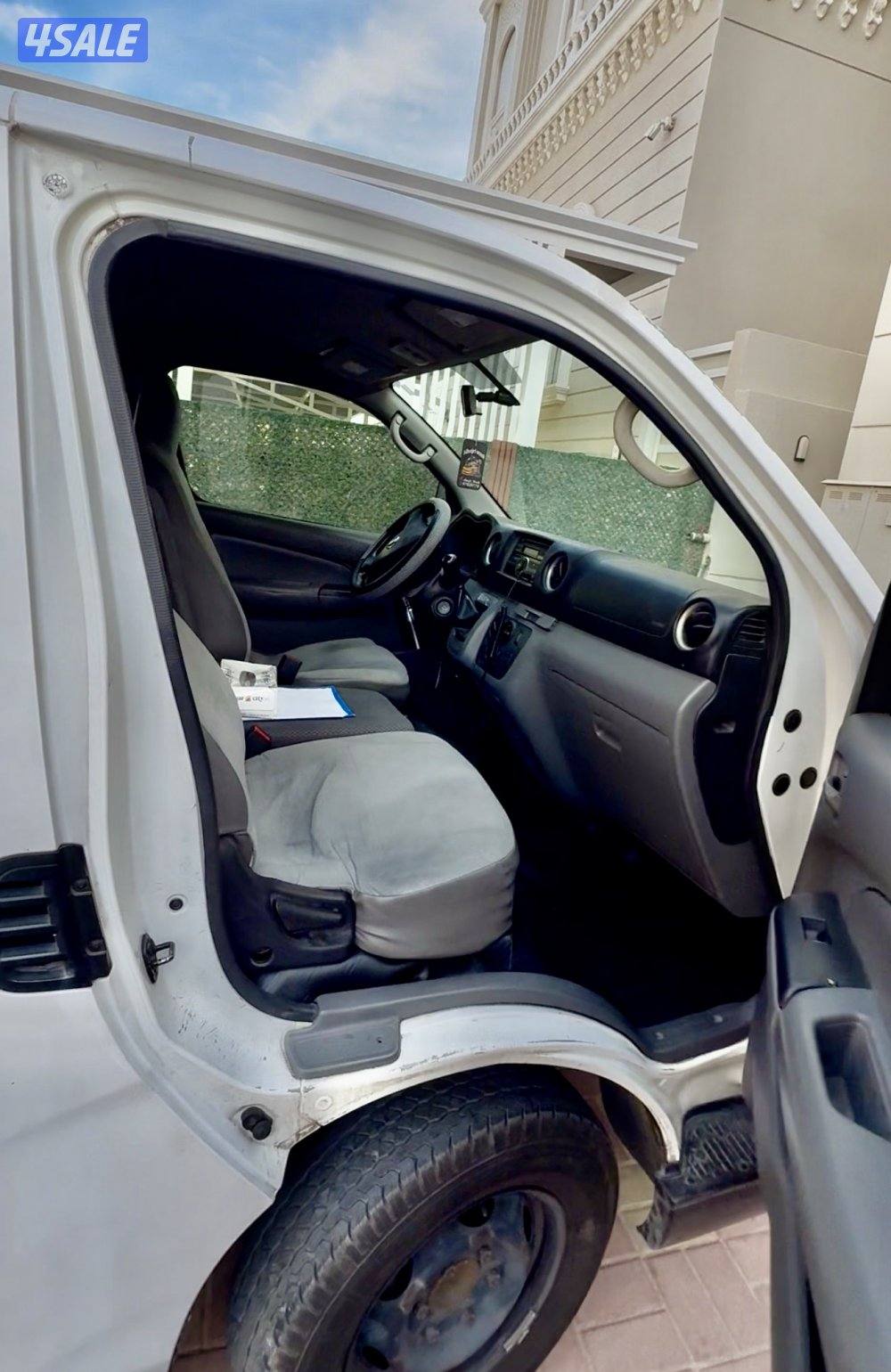 باص نيسان موديل20162