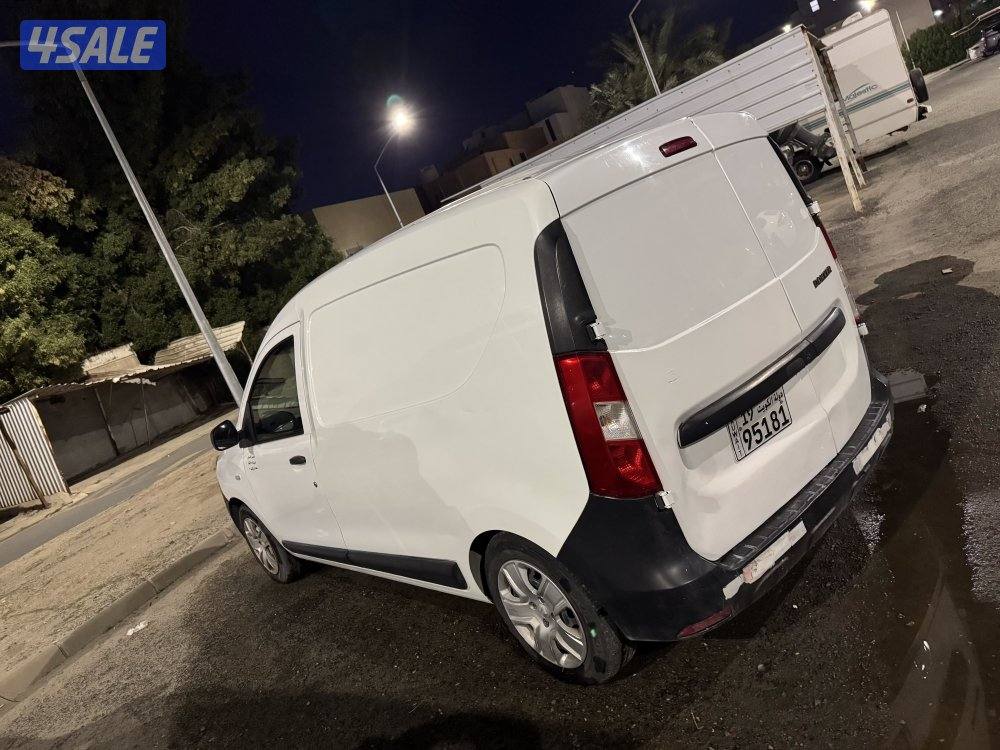 للبيع رينو دوكر مجهزه غسيل0