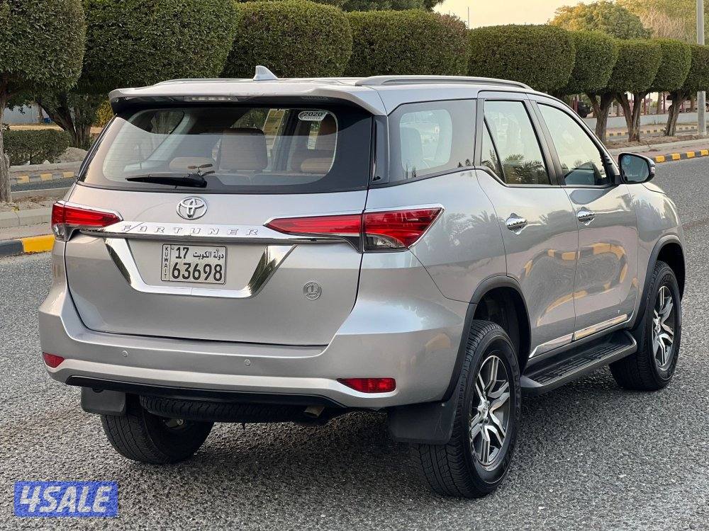 فورتنر 2020 عداد 63 الف فقط بحالة المصنع3