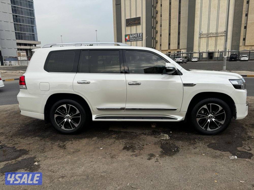 Land Cruiser 20210