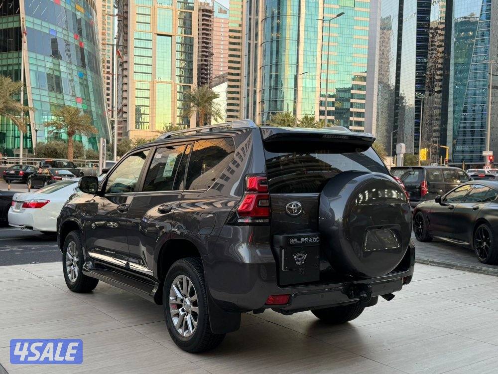 تويوتا برادو VXموديل 2021 عداد 77 الف كيلو فقط صبغ الوكاله سيرفس منتظم2