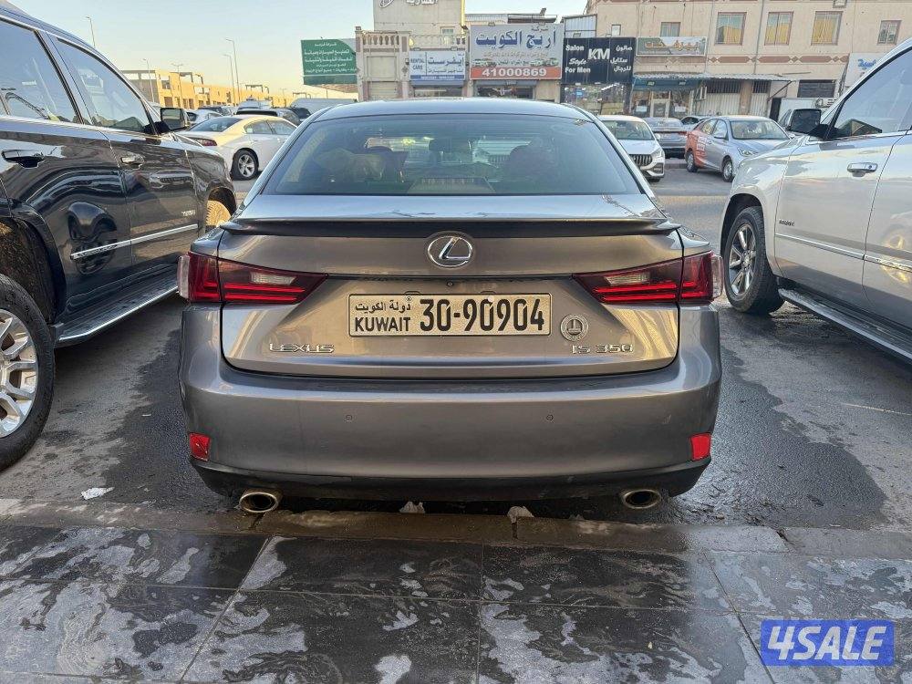 لكزس is 350 موديل 20151