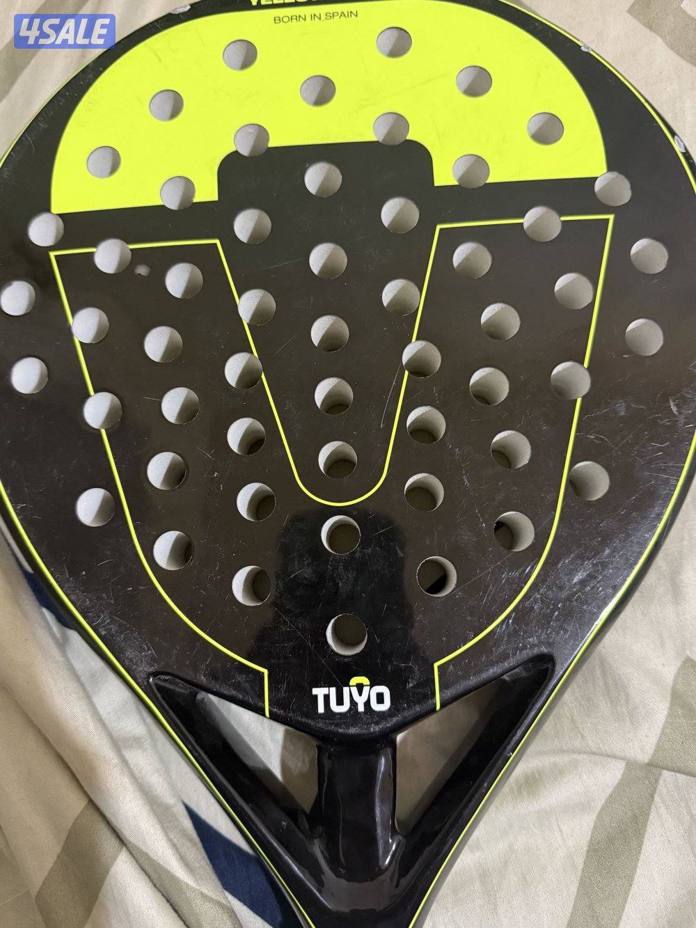 مضربين بادل واحد من tuyo والثاني من بوما ب80للاستفسار0