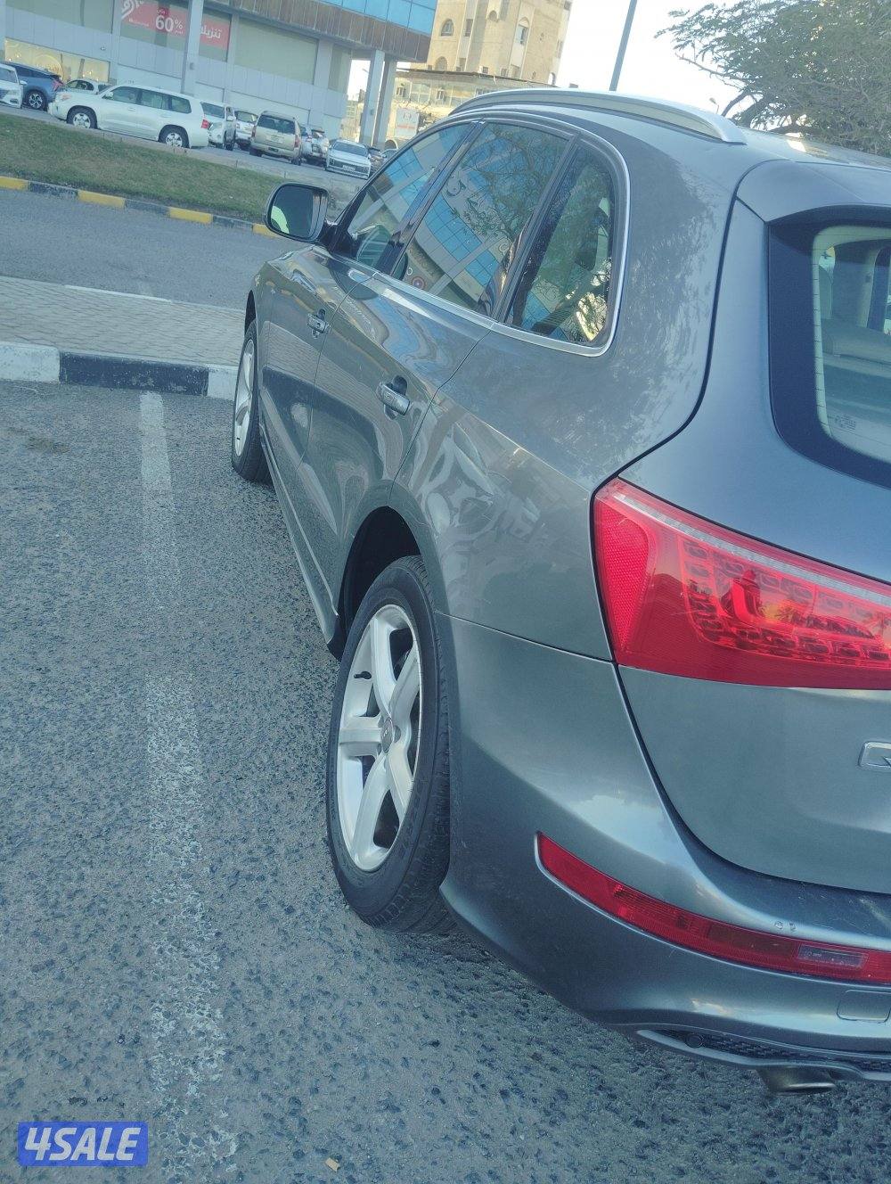 للبيع جيب اودي كيو ٥ شرط الغحص مرفق صورة فحص جيرمكينه شاصي عدا ١٦٨10