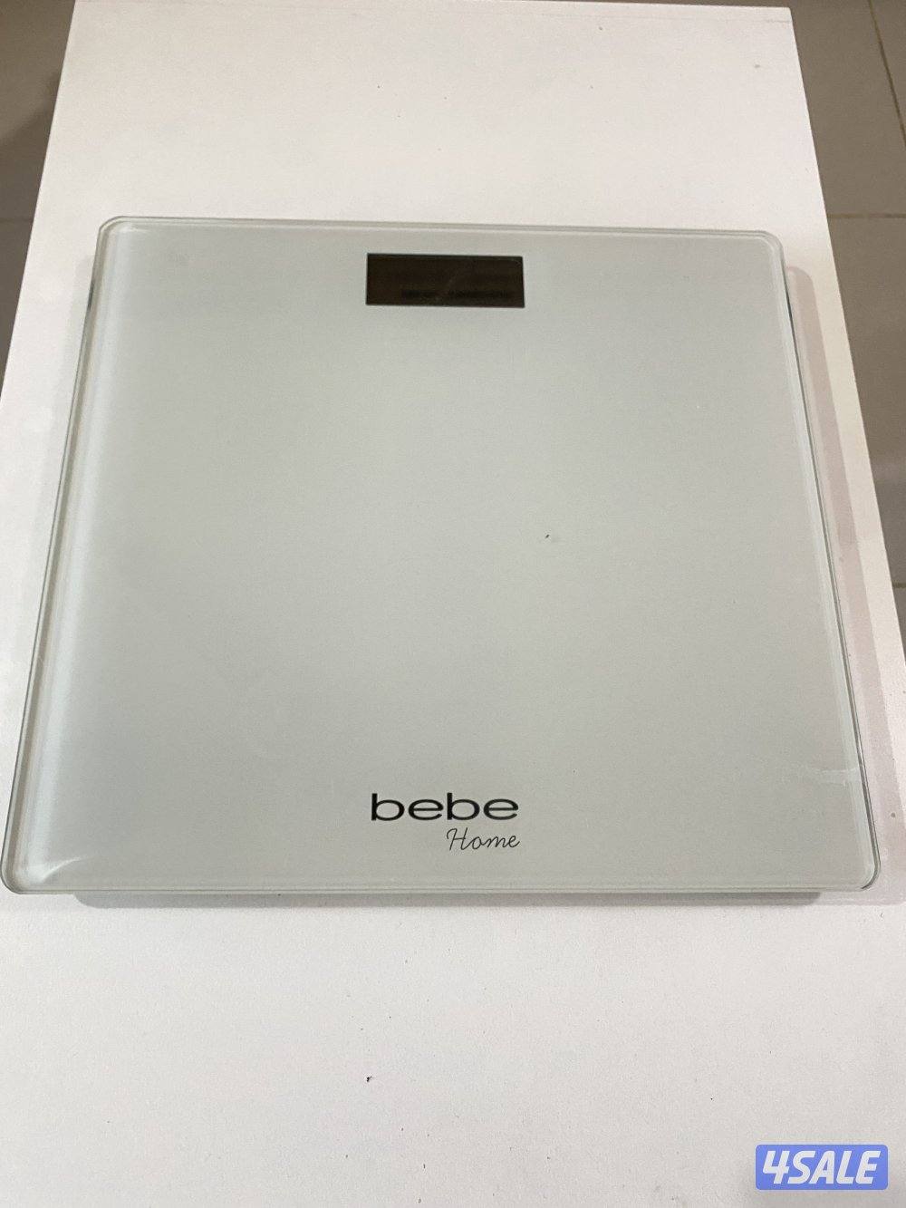 Monitor Your Progress with the Stylish Bebe Body Scale0