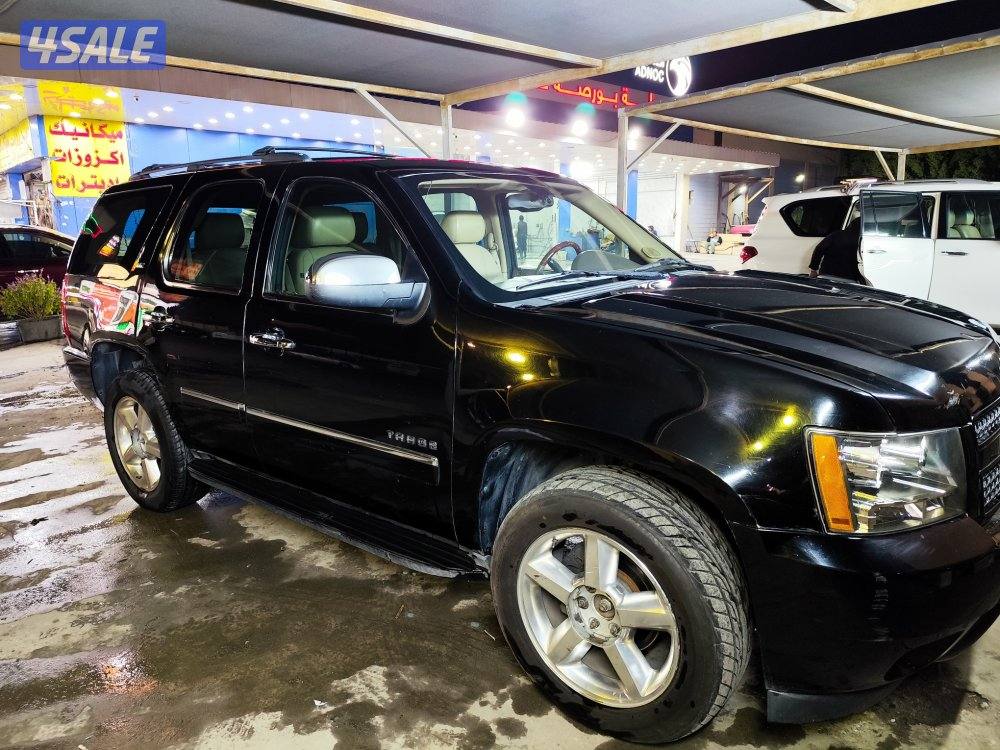 تاهو 2011LTZ أسود بحالة ممتازة2