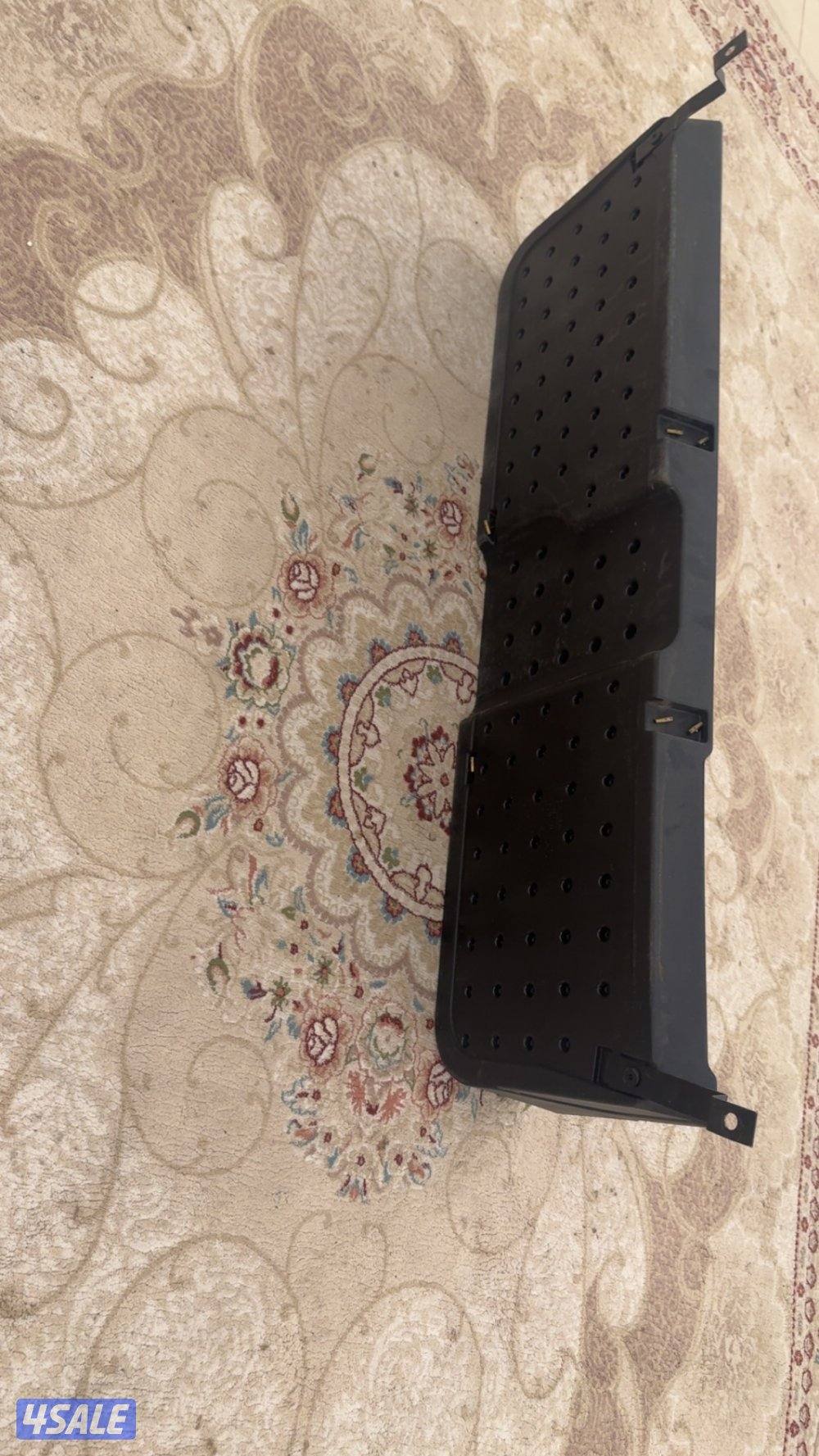 للبيع صندوق خلفي0