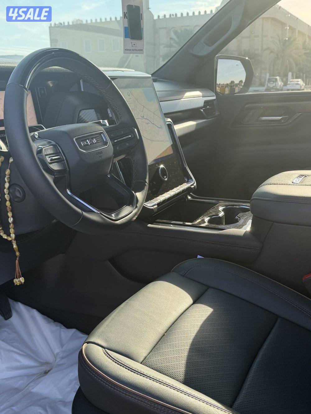 للبيع يوكن AT4 موديل 20255