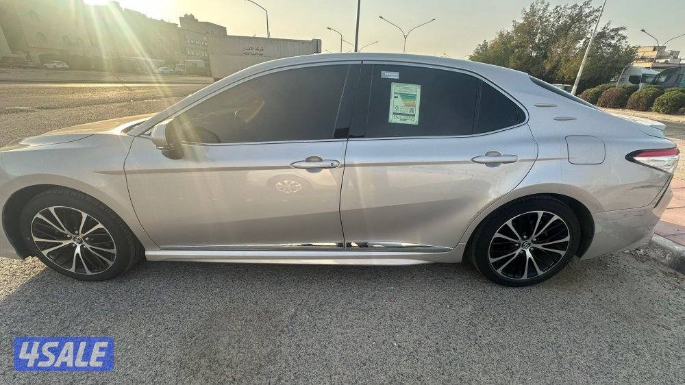 كامري  SE اعلى درجة ٢٠١٩ ماشي ١٤٩ الف شرط الفحص صبغ الوكالة3