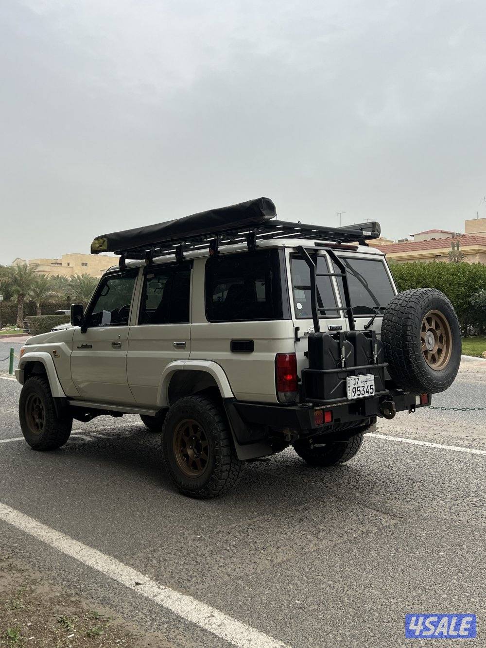 للبيع جيب نص نظييفف3