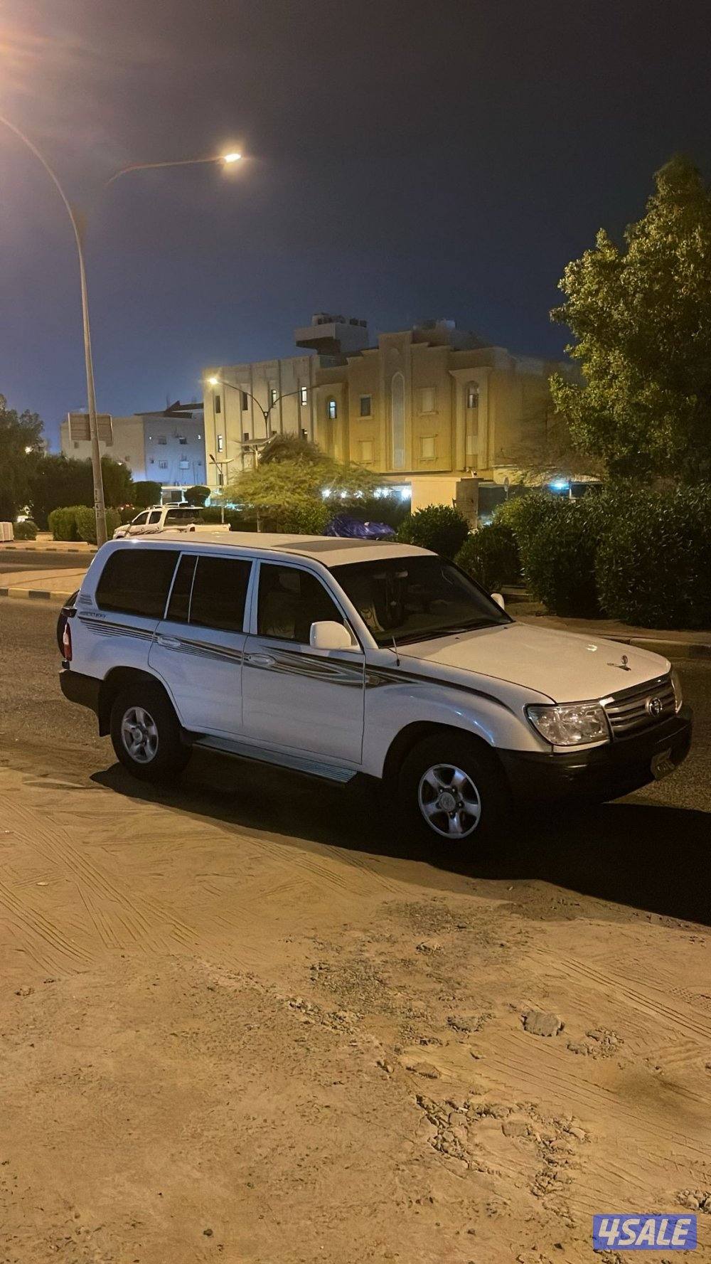 للبيع لاند كروزر 2003 قير عادي اساس2