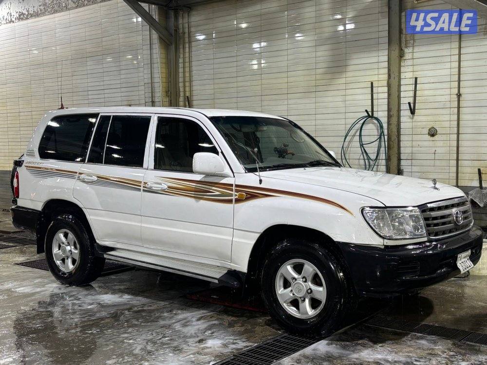 للبيع لاند كروزر 2003 قير عادي اساس3