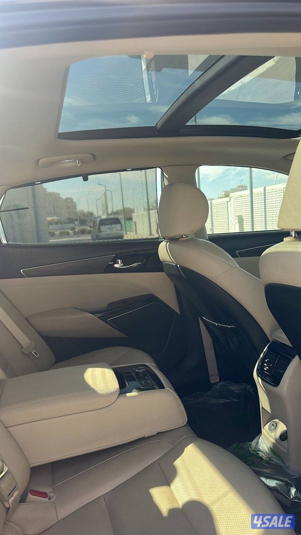 للبيع كيا كادينزا 202012