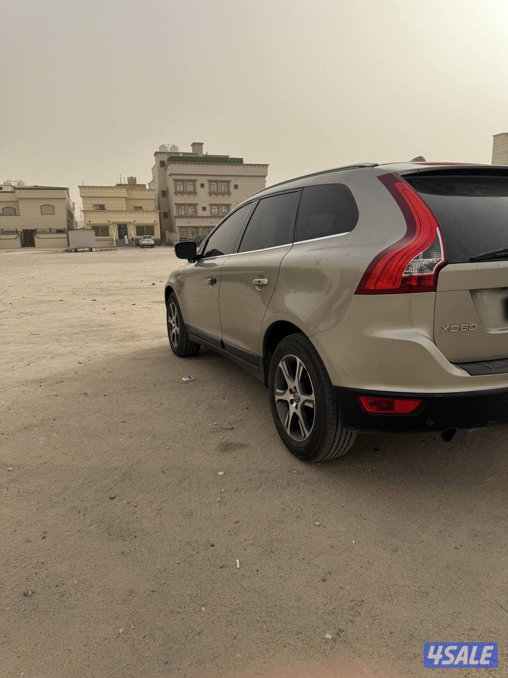 XS60  فولفو فل مواصفات3