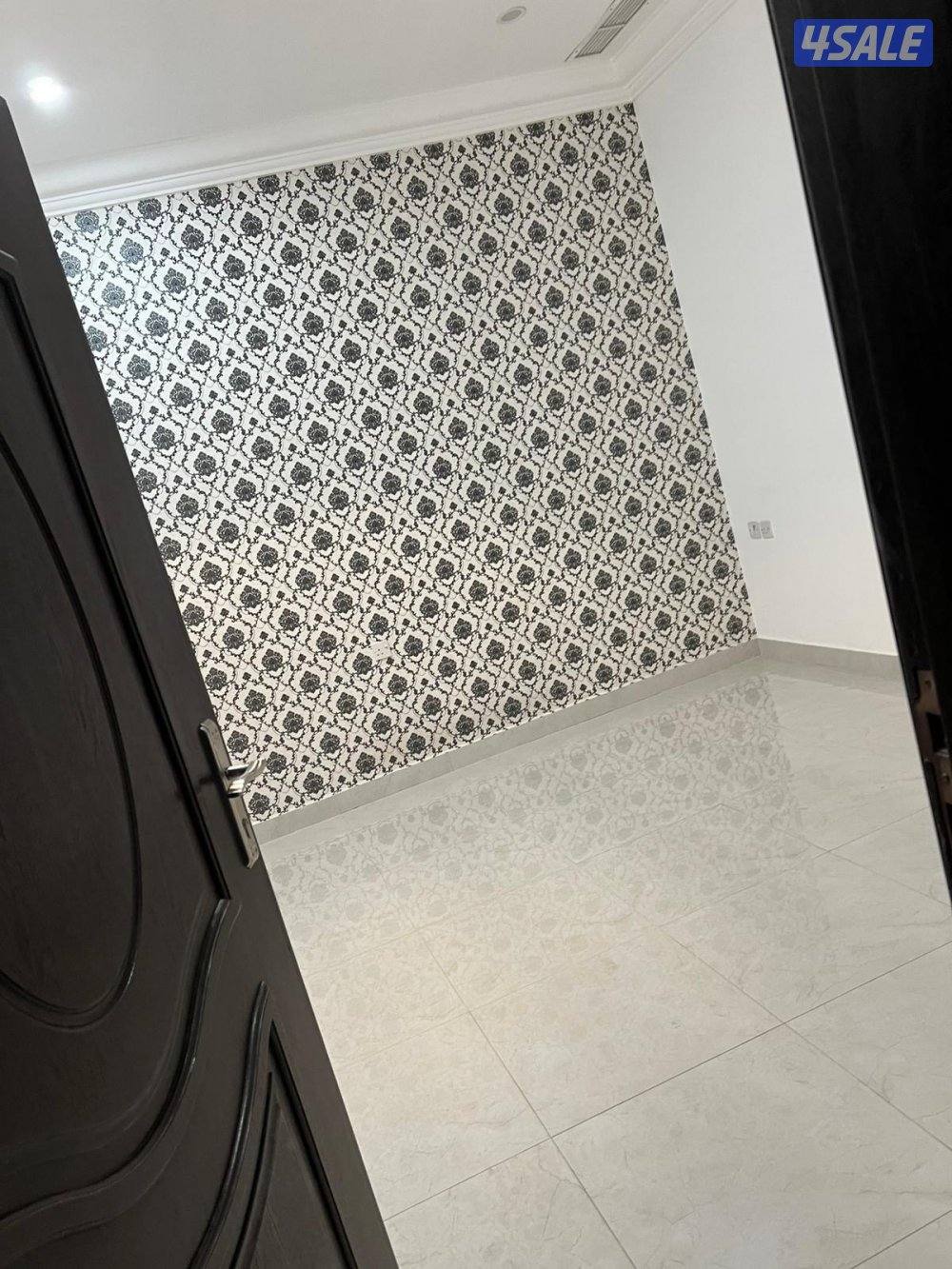 شقة غرفتين وصالة فخمه0