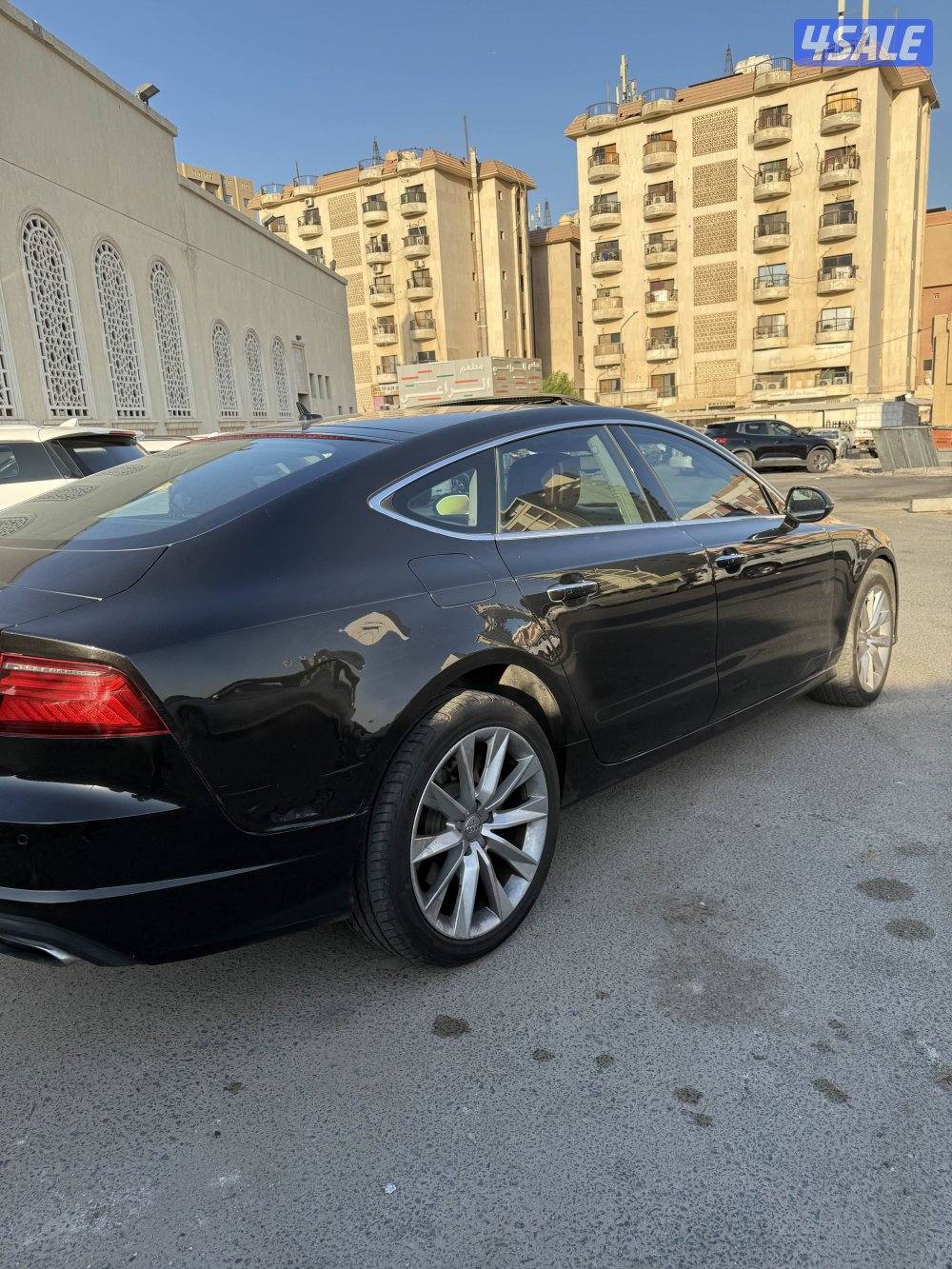 بيعة سريعة الاثنين مسافراودي A7 موديل 2015الدرجة الفل كواترو صبغ وكالة2