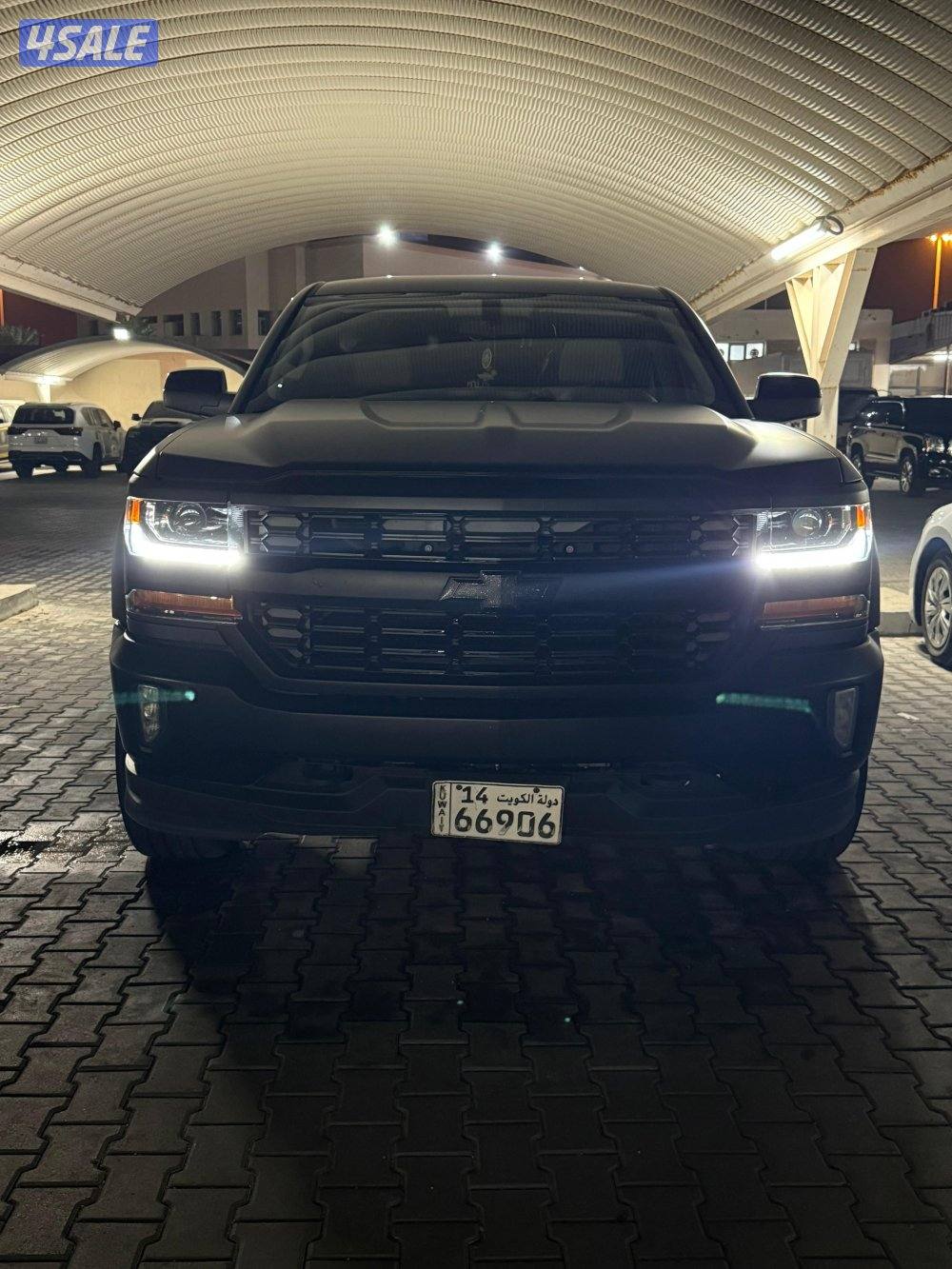 للبيع سلفرادو Lt2016 اسود مطفي3