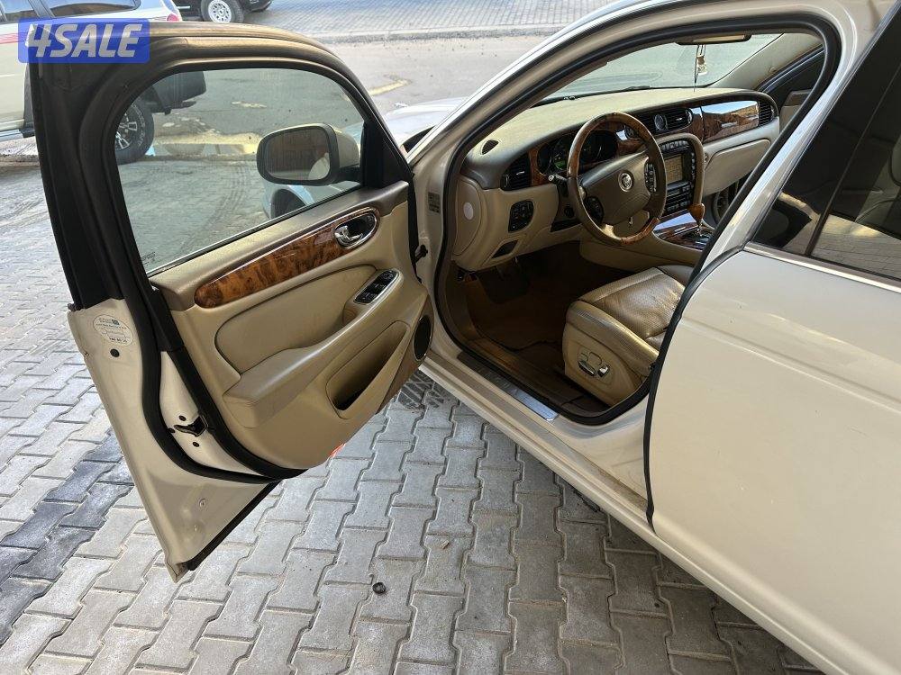 Jaguar xj daimler جاكوار اكس جي ديملر 20099