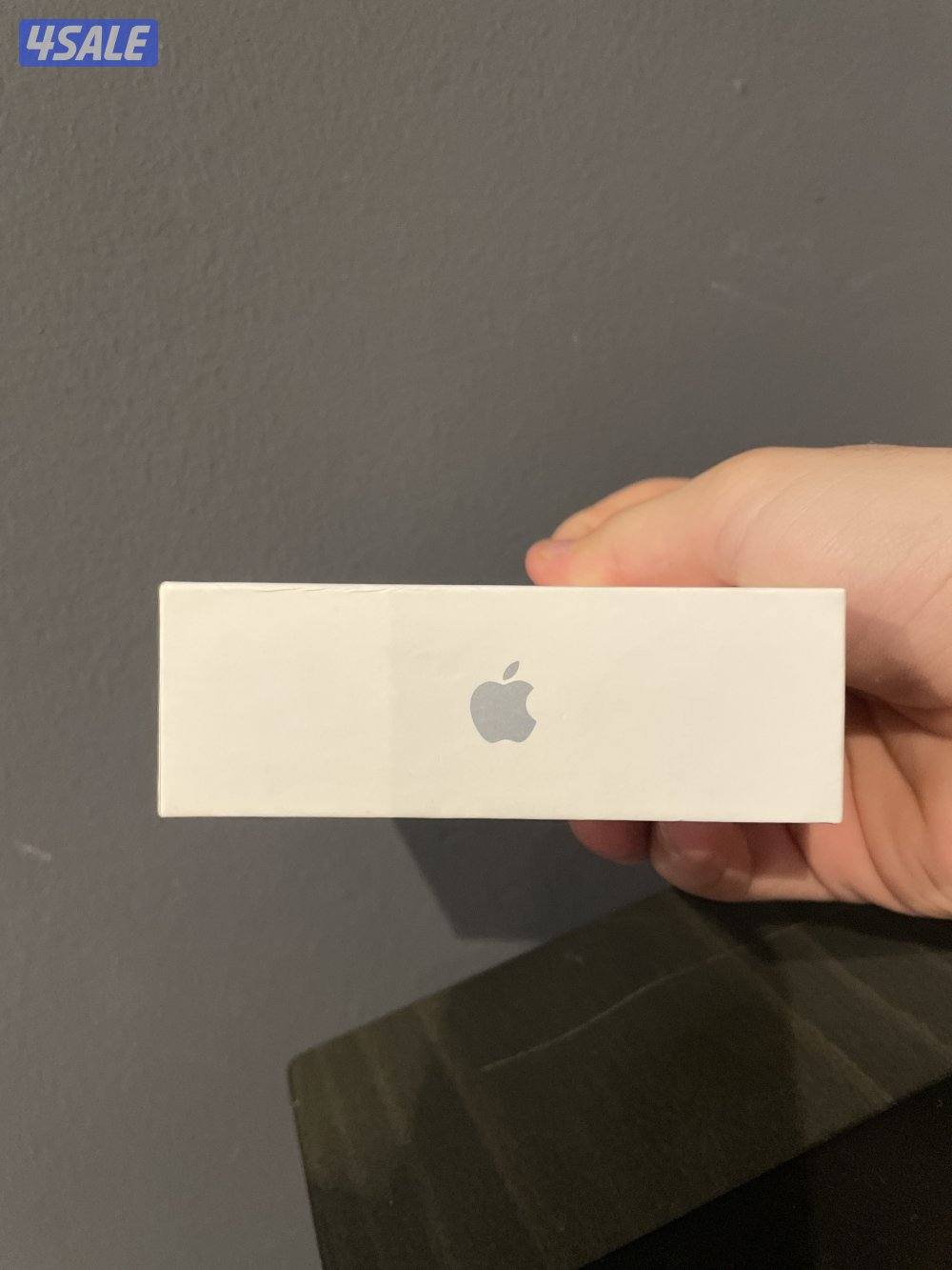 AirPods generation 12