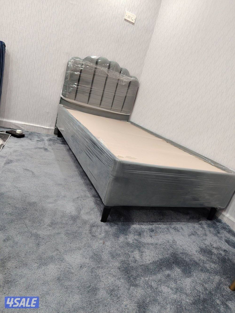 سراير وفرشات طبية بكل المقاسات وأرخص الأسعار وجميع الدزينات والالوان م15