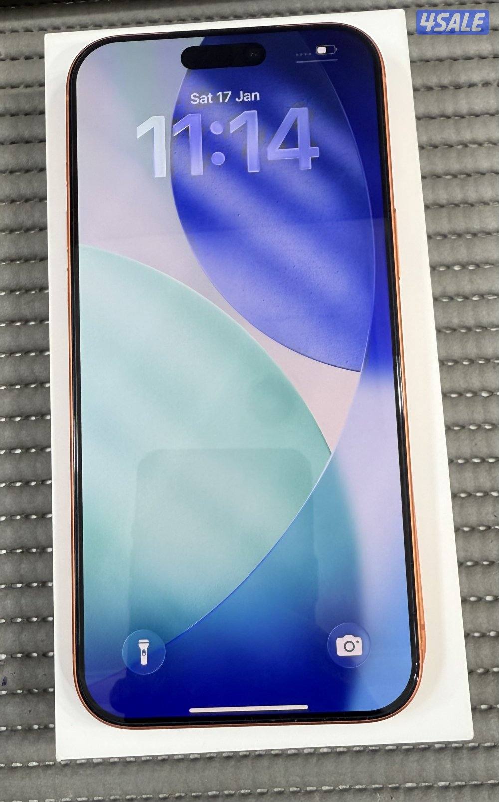 iPhone 17 Pro Max 512GB Orange Used.4