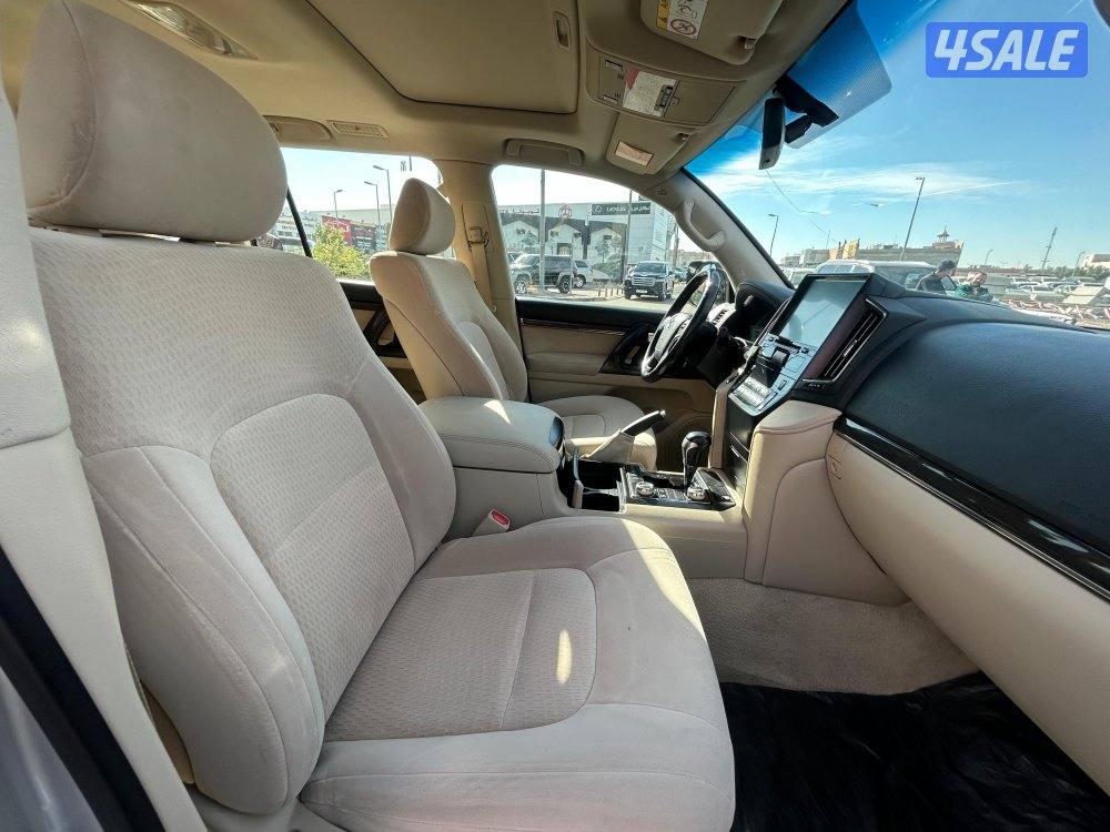 لاند كروزر GX.R-قراند تورينق .V8
موديل 2021
ماشى 146.000 k.m5