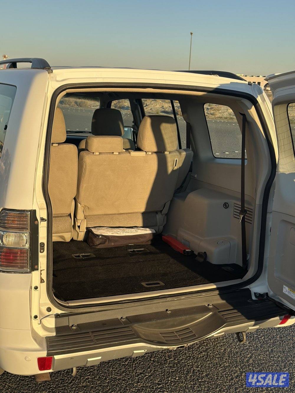 للبيع باجيرو مديل 2017 عداد 207 صبغ الوكاله7