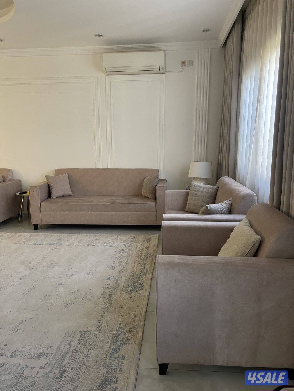 غنفات للبيع، حالتها فوق الممتاز واستخدامها خفيف و شبه جديدة0