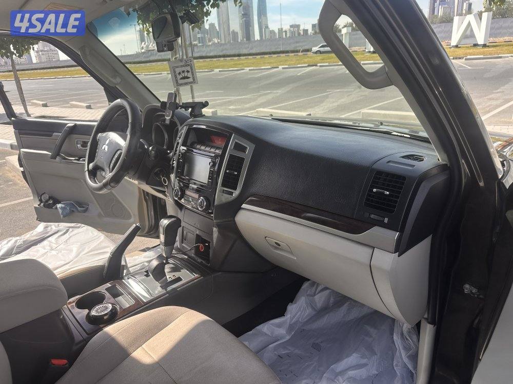 Pajero 2018 V6 GLS15