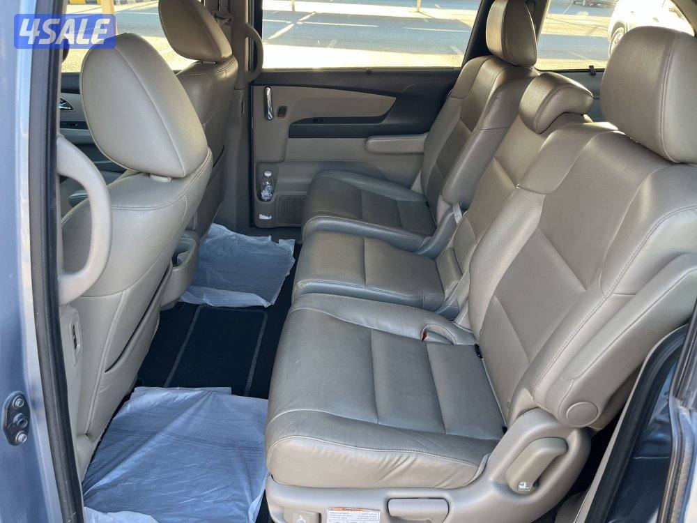 هوندا أوديسي2014 فتحة جلد عداد 188 بحالة الوكالة4