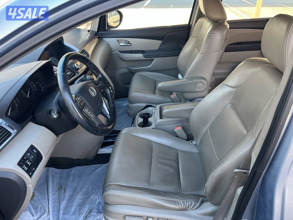 هوندا أوديسي2014 فتحة جلد عداد 188 بحالة الوكالة5