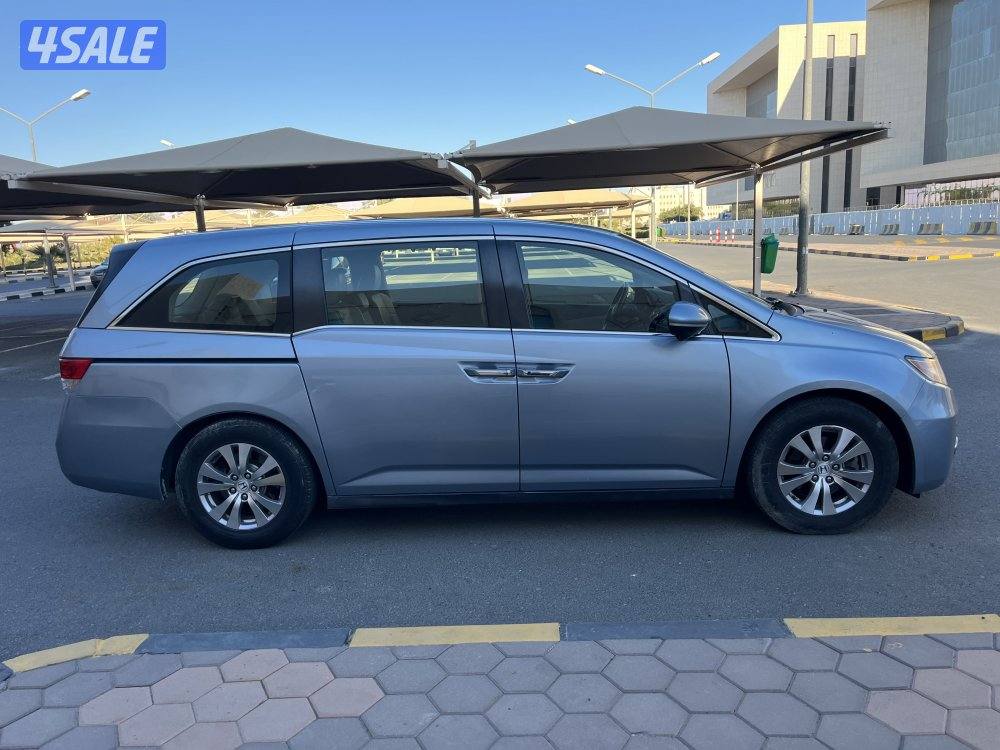 هوندا أوديسي2014 فتحة جلد عداد 188 بحالة الوكالة6