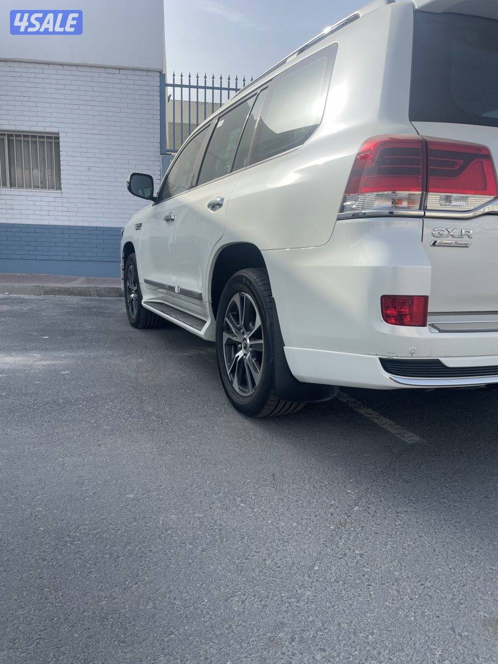 للبيع لاند كروزر تورنق7