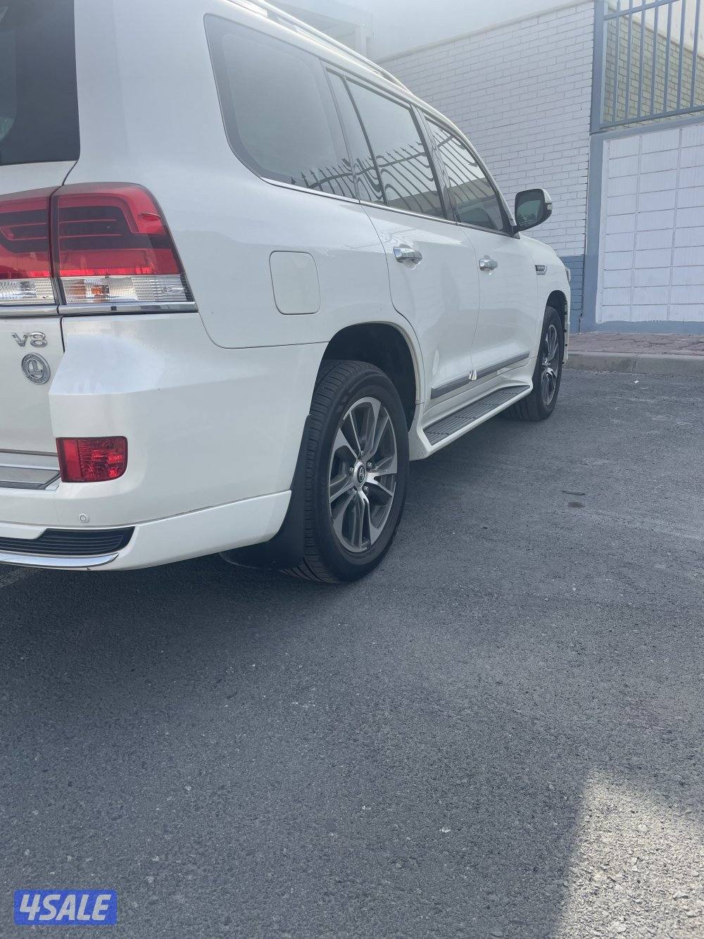 للبيع لاند كروزر تورنق11