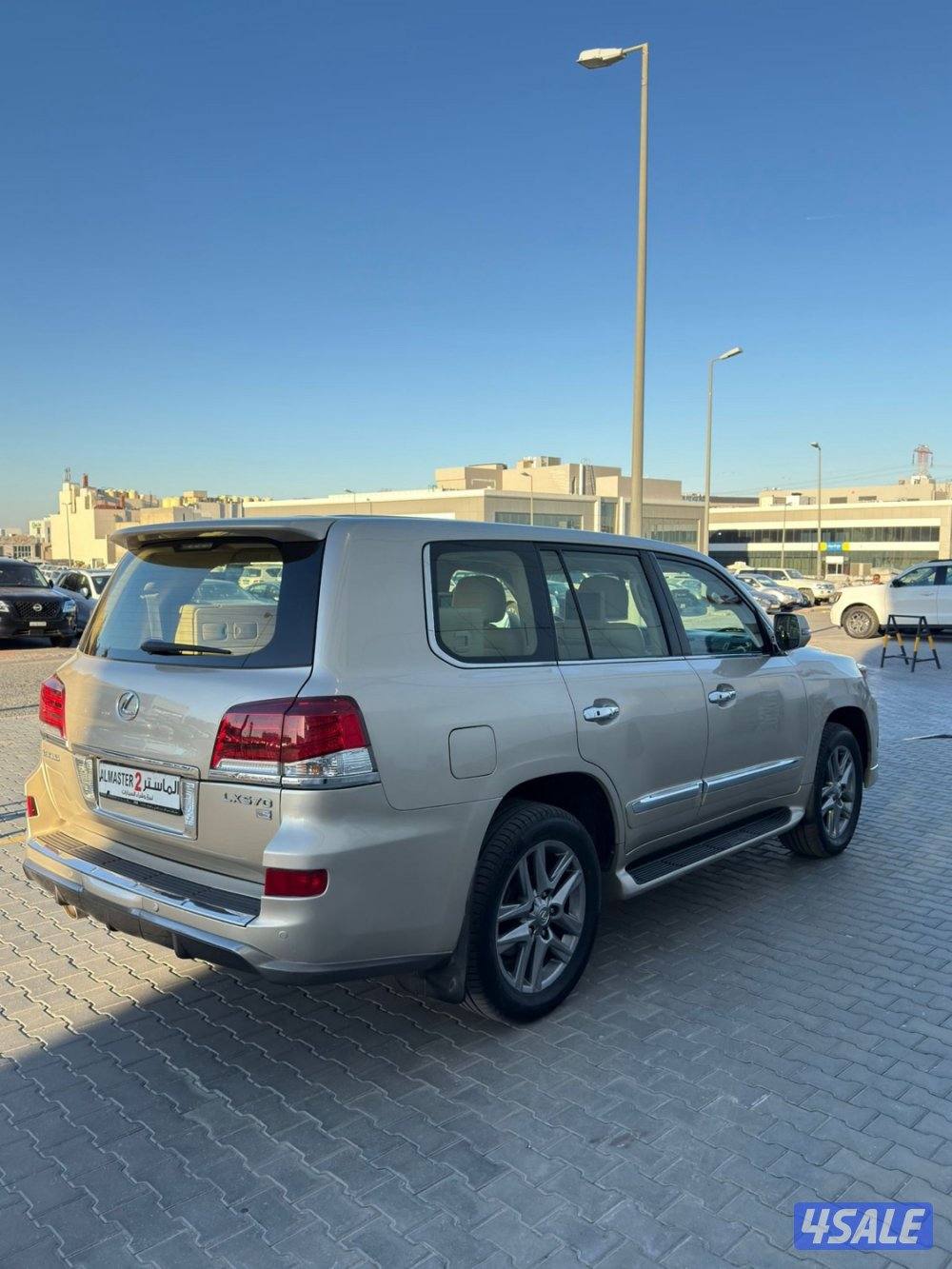 لكزس LX570  وارد قطر شرط الفحص جير مكينه شاصي البدي قطعه وحده2