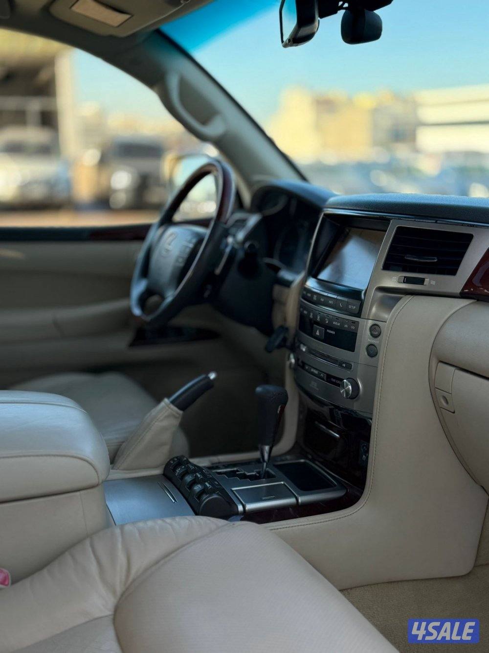 لكزس LX570  وارد قطر شرط الفحص جير مكينه شاصي البدي قطعه وحده9