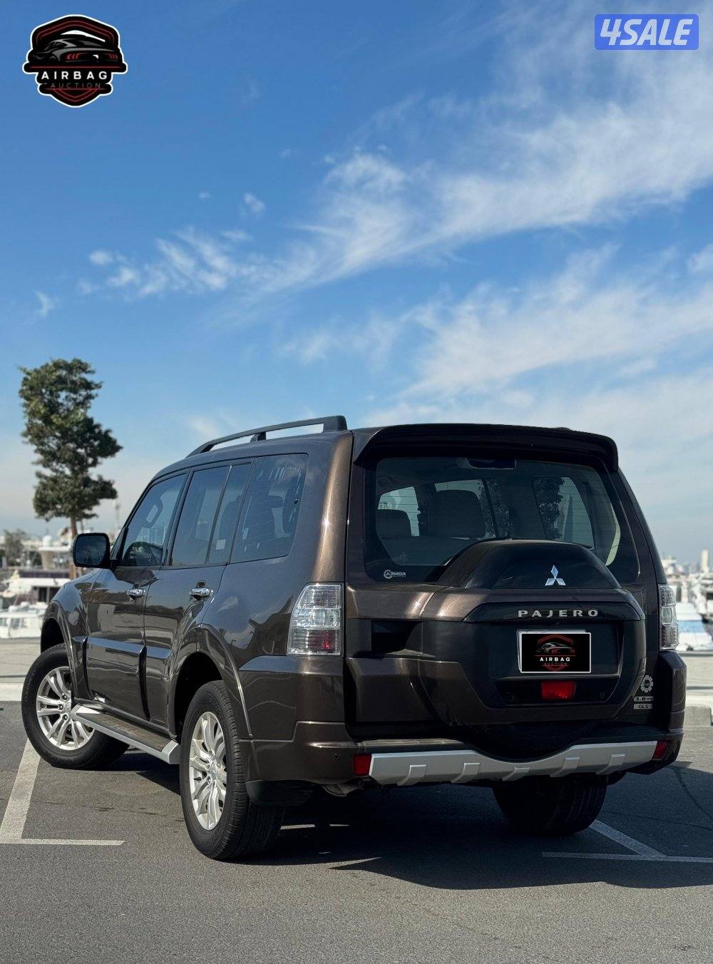 باجيرو موديل 2020 
عداد 127 الف ماكينه 3.8 cc كامل المواصفات بدون فتحه8