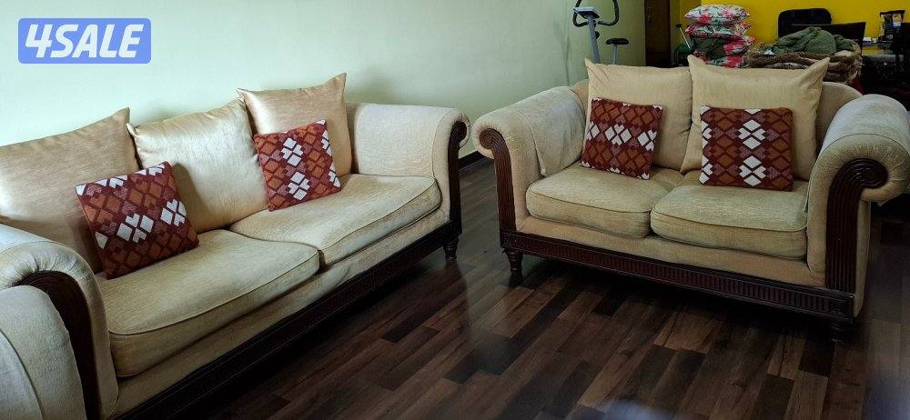 Used traditional living room sofa set0