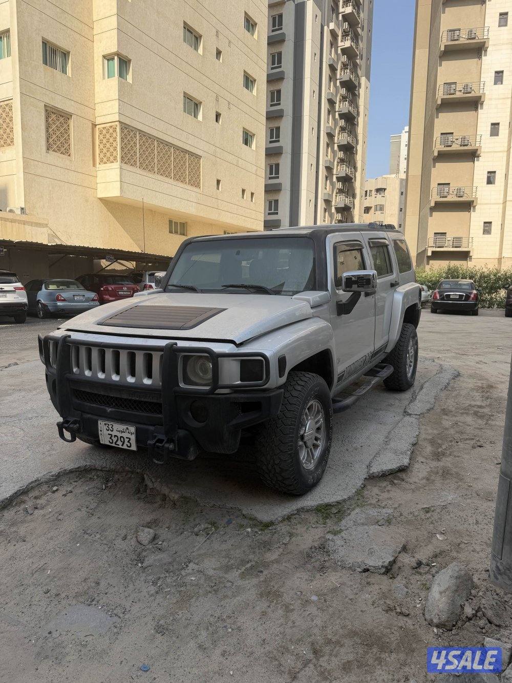 سيارتين همر H2 و همر H3 للبيع1