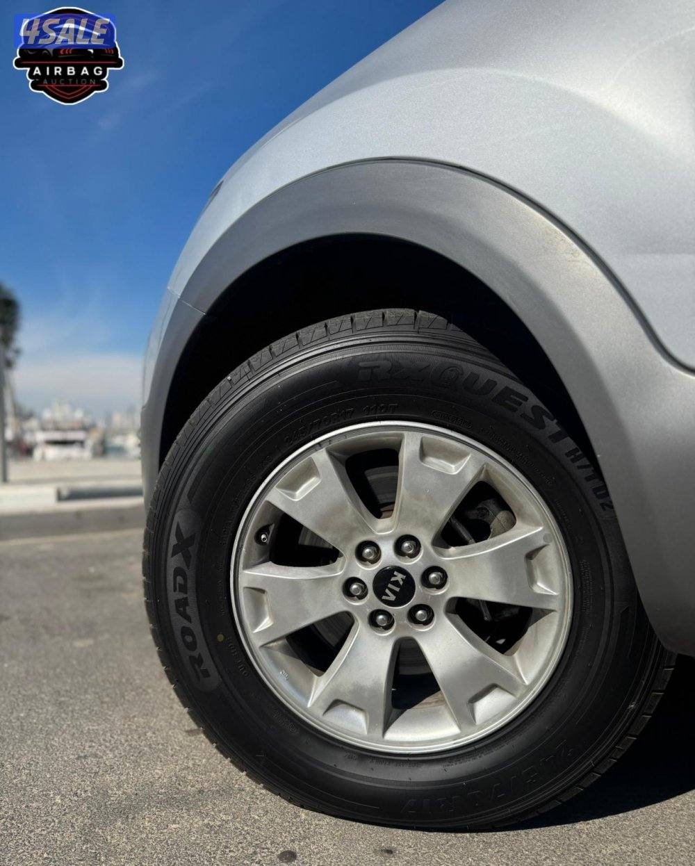 كيا موهافي 2018
عداد 290 الف 
 6 سلندر - دبل جير5