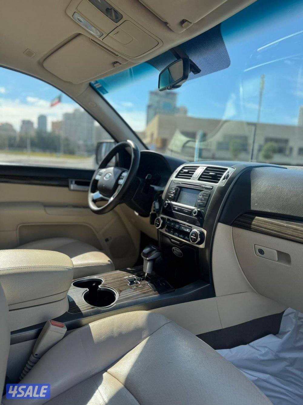 كيا موهافي 2018
عداد 290 الف 
 6 سلندر - دبل جير9