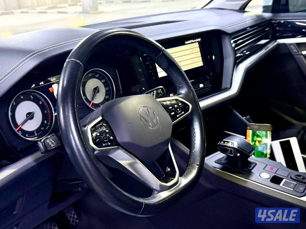 للبيع طوارق 2023 عداد ٨٢ الف تحت الكفاله13