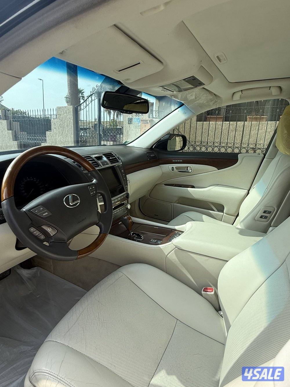 للبيع لكزس الساير 460L3