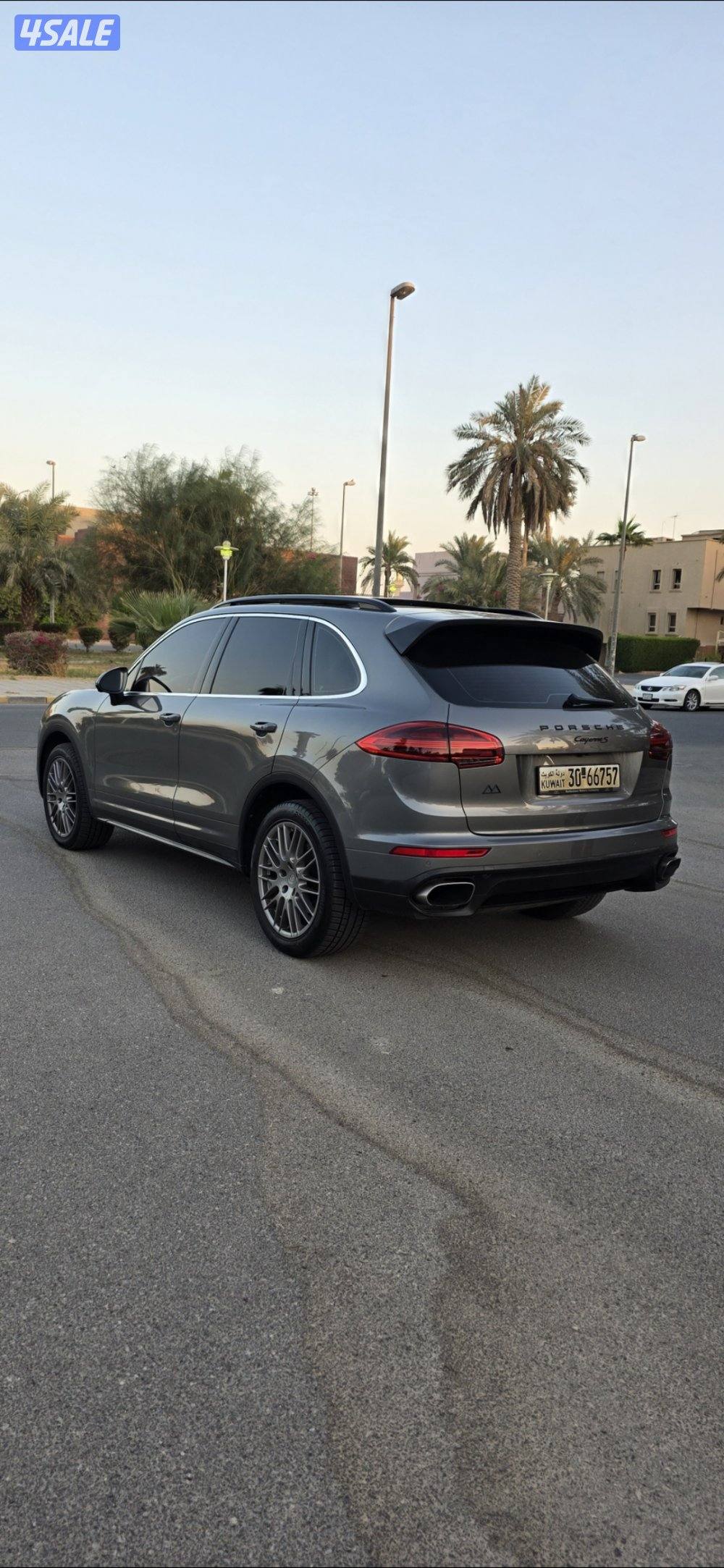 البيع بورش2016 شرط الفحص كامل موصفات1