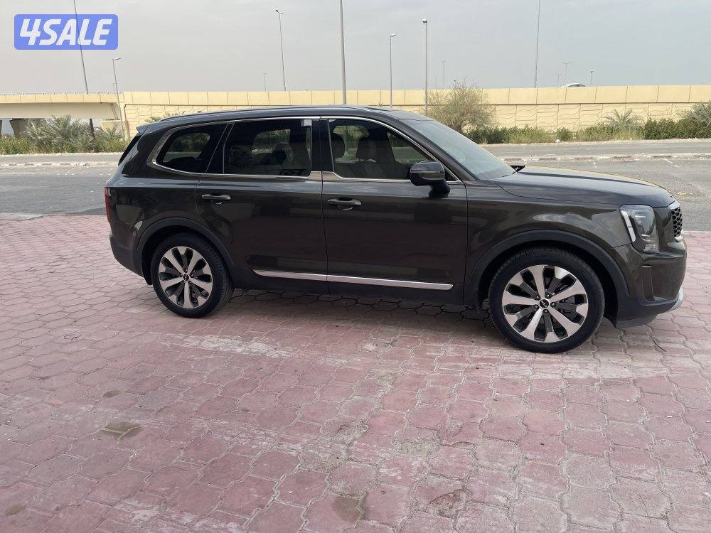 للبيع كيا تيلورايد /2022 EX4